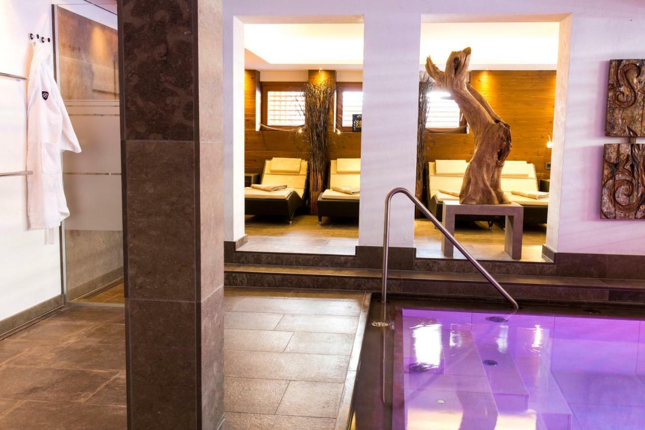 Zürs Bentleys House Mountain Residence מראה חיצוני תמונה